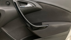 Vauxhall Astra 2.0 CDTi 16V ecoFLEX SRi 5dr Diesel Hatchback